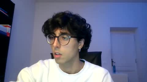 Snapshot of g1ulioo chatting on November 2025 10:21:01 PM g1ulioo online show from November 2025 10:21:01 PM