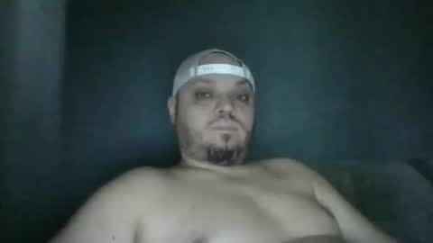 Snapshot of g_l_u_s_g_a_n chatting on November 2025 11:10:01 AM Glusgan online show from November 2025 11:10:01 AM