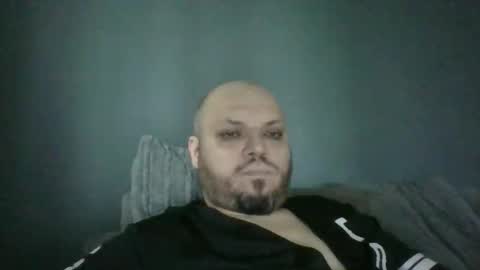 Snapshot of g_l_u_s_g_a_n chatting on November 2025 09:33:01 AM Glusgan online show from November 2025 09:33:01 AM