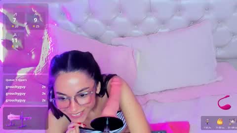 gabbieskinny online show from October 2025 03:23:02 PM