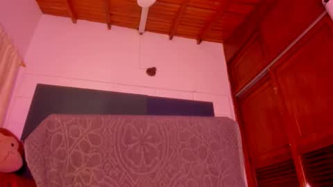 Snapshot of gabby_haze chatting on January 2026 12:05:01 AM G A B R I E L A online show from January 2026 12:05:01 AM