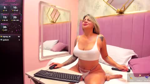Gaby Santos online show from February 2026 01:18:02 PM