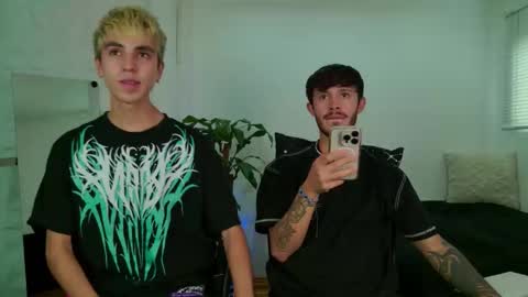 gabriel_and_geronimo online show from March 2026 07:41:02 PM