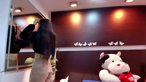 Snapshot of gabriela_meow chatting on May 2026 12:33:02 PM Gabby online show from May 2026 12:33:02 PM