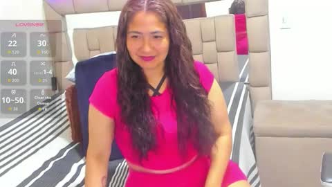 gabriela ponce online show from November 2025 10:22:02 PM