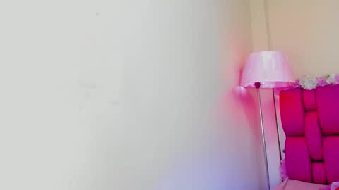 Snapshot of gabrielaa_01 chatting on December 2024 04:39:01 PM Gaby Im on vacation see you on November 25 online show from December 2024 04:39:01 PM