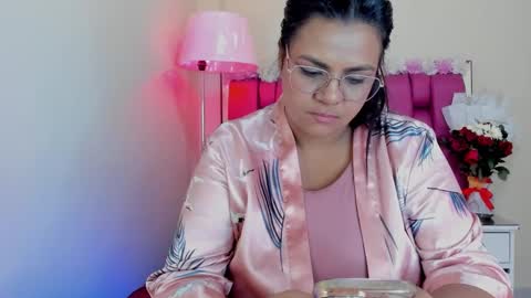 Snapshot of gabrielaa_01 chatting on January 2025 06:25:01 PM Gaby Im on vacation see you on November 25 online show from January 2025 06:25:01 PM