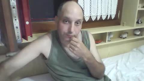 Gabriele online show from September 2025 08:30:01 PM