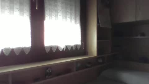 Gabriele online show from November 2025 02:06:01 PM