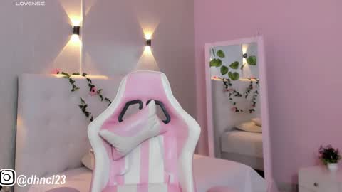 Gabriella online show from March 2025 08:11:02 PM