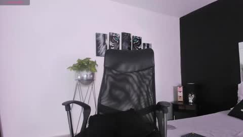 Gabriella Antonella online show from October 2025 03:58:01 PM