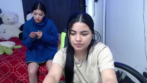 Snapshot of gaby_foz chatting on December 2024 03:40:02 AM Gabriela online show from December 2024 03:40:02 AM