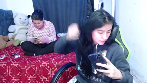 Snapshot of gaby_foz chatting on January 2025 11:10:01 PM Gabriela online show from January 2025 11:10:01 PM