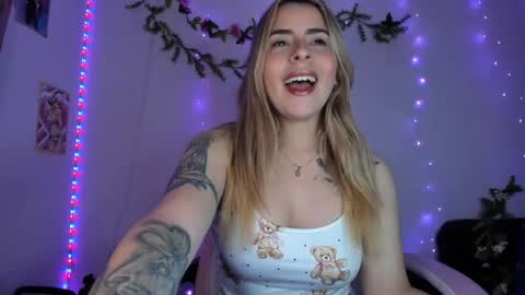 Snapshot of gaby_vandriel chatting on May 2026 01:33:01 AM GABRIELA online show from May 2026 01:33:01 AM