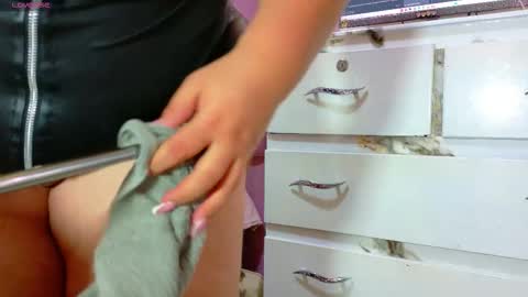 gaby_vegaa online show from October 2025 10:14:02 PM