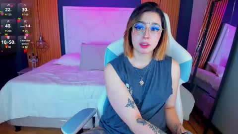 gabyrose9 online show from October 2025 11:40:01 AM