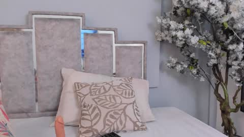 gabyyjones online show from March 2025 11:17:01 AM