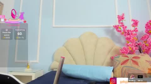 gabyyjones online show from September 2025 09:09:01 AM