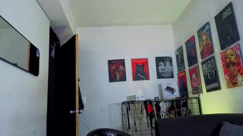 Gael Conner online show from October 2025 02:01:02 AM