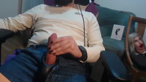 Snapshot of gag0nmyc0ck chatting on January 2025 01:08:01 AM your master online show from January 2025 01:08:01 AM