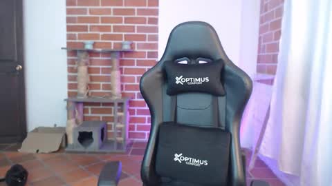 Lenna 3 online show from February 2026 10:28:02 PM