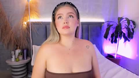 Gaia Baker  online show from March 2026 03:51:01 PM