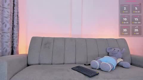 gal_stone_ online show from February 2026 04:13:02 AM