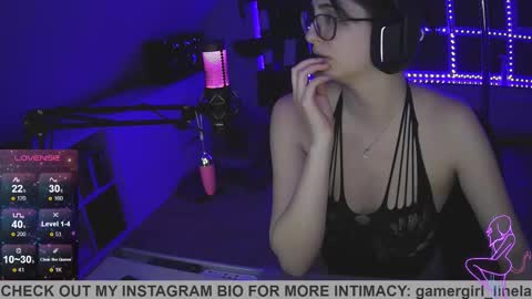 gamergirl_linela online show from October 2025 12:43:01 AM