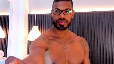 Alejo  online show from December 2025 07:42:02 PM