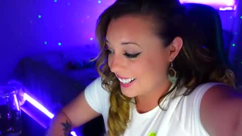 Jenna  - be back MONDAY night.  online show from December 2025 11:27:02 AM