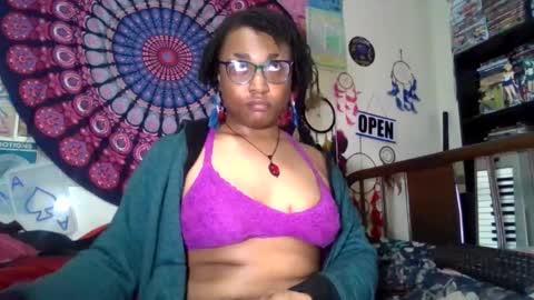 Snapshot of gardeniaspear chatting on May 2026 06:32:03 AM Gardenia online show from May 2026 06:32:03 AM