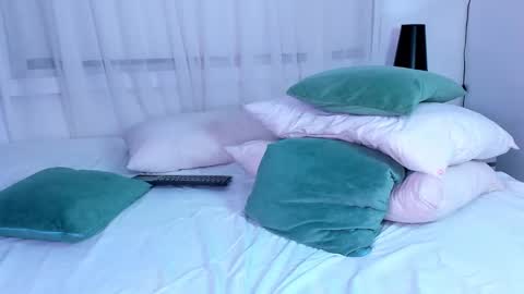 Snapshot of garnetsugar chatting on December 2024 09:18:02 AM garnet  online show from December 2024 09:18:02 AM