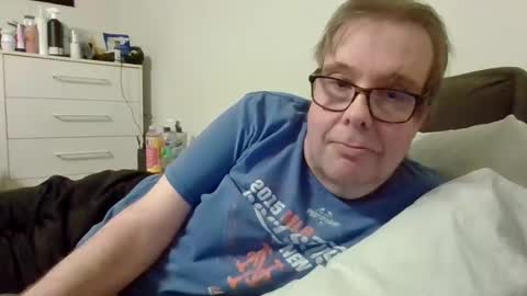 Snapshot of garyg930 chatting on January 2025 02:14:01 AM Gary online show from January 2025 02:14:01 AM