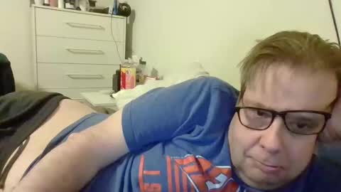 Snapshot of garyg930 chatting on February 2025 05:16:01 AM Gary online show from February 2025 05:16:01 AM