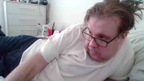Snapshot of garyg930 chatting on March 2025 09:03:02 PM Gary online show from March 2025 09:03:02 PM
