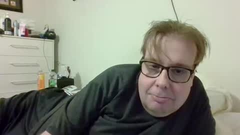 Snapshot of garyg930 chatting on September 2025 03:51:01 AM Gary online show from September 2025 03:51:01 AM