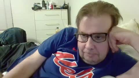 Snapshot of garyg930 chatting on September 2025 02:24:01 AM Gary online show from September 2025 02:24:01 AM