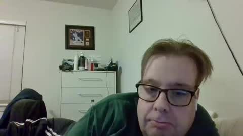 Snapshot of garyg930 chatting on September 2025 03:30:02 AM Gary online show from September 2025 03:30:02 AM