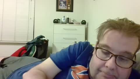 Snapshot of garyg930 chatting on June 2026 05:43:02 AM Gary online show from June 2026 05:43:02 AM