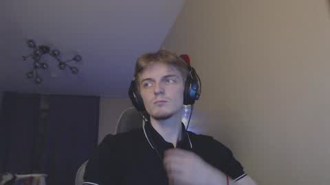 Snapshot of gasturfahe chatting on January 2025 05:10:01 PM gasturfahe online show from January 2025 05:10:01 PM