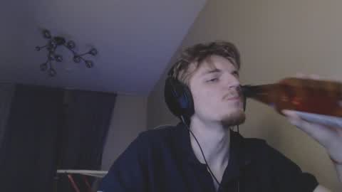 Snapshot of gasturfahe chatting on January 2025 12:43:02 AM gasturfahe online show from January 2025 12:43:02 AM