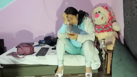 Diana online show from February 2025 11:36:02 AM