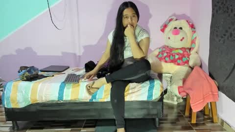 Diana online show from March 2025 12:04:02 AM