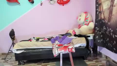 Diana online show from October 2025 01:20:02 PM