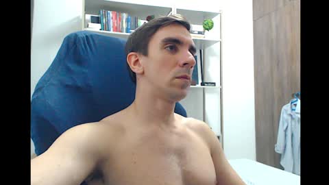 gatosarado23 online show from January 2025 10:48:01 PM