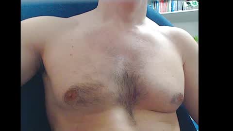 Snapshot of gatosarado23 chatting on June 2026 03:15:01 AM gatosarado23 online show from June 2026 03:15:01 AM
