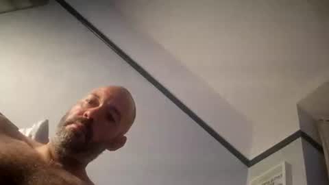 Snapshot of gazg1984 chatting on July 2026 01:32:02 AM gazg1984 online show from July 2026 01:32:02 AM