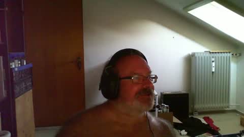 Snapshot of gbstoni chatting on July 2026 04:15:02 AM gbstoni online show from July 2026 04:15:02 AM