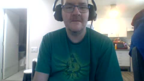 Snapshot of geekgamer41 chatting on July 2026 05:48:02 PM geekgamer41 online show from July 2026 05:48:02 PM