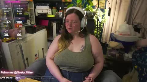 Snapshot of geeky_kitten chatting on October 2025 08:56:02 AM Geeky Kitten Leina -  online show from October 2025 08:56:02 AM